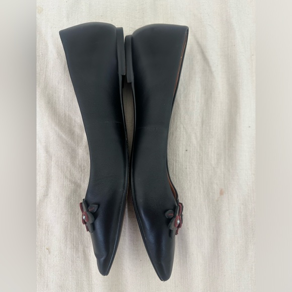 Coach Leather Flat With Floral Applique Size 9.5 - Picture 4 of 6